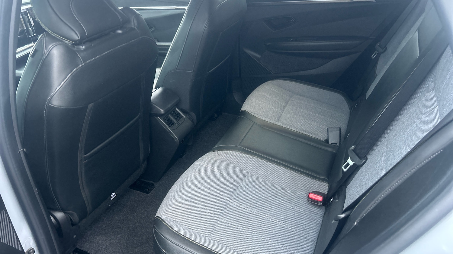 Used Renault Megane E Tech 2024 for sale - 76396839: Photo 16