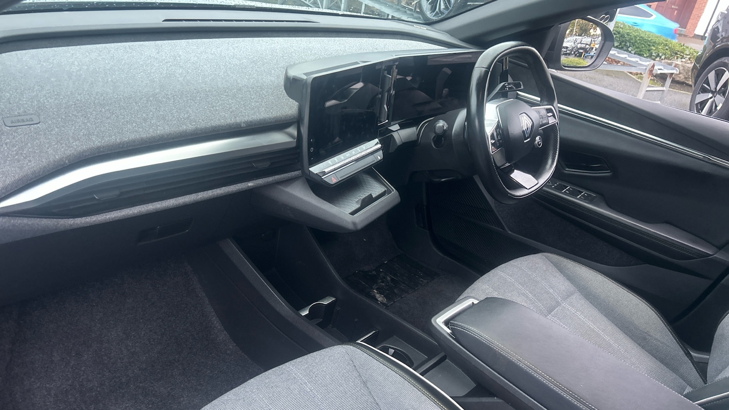 Used Renault Megane E Tech 2024 for sale - 76396839: Photo 9