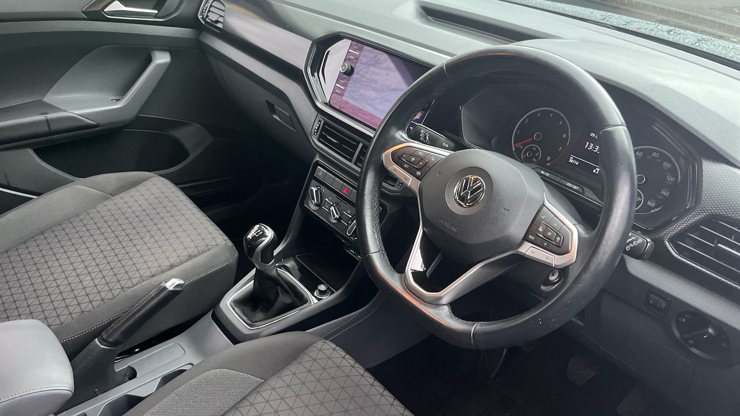 Used Volkswagen T-Cross 2020 for sale - 76891605: Photo 11