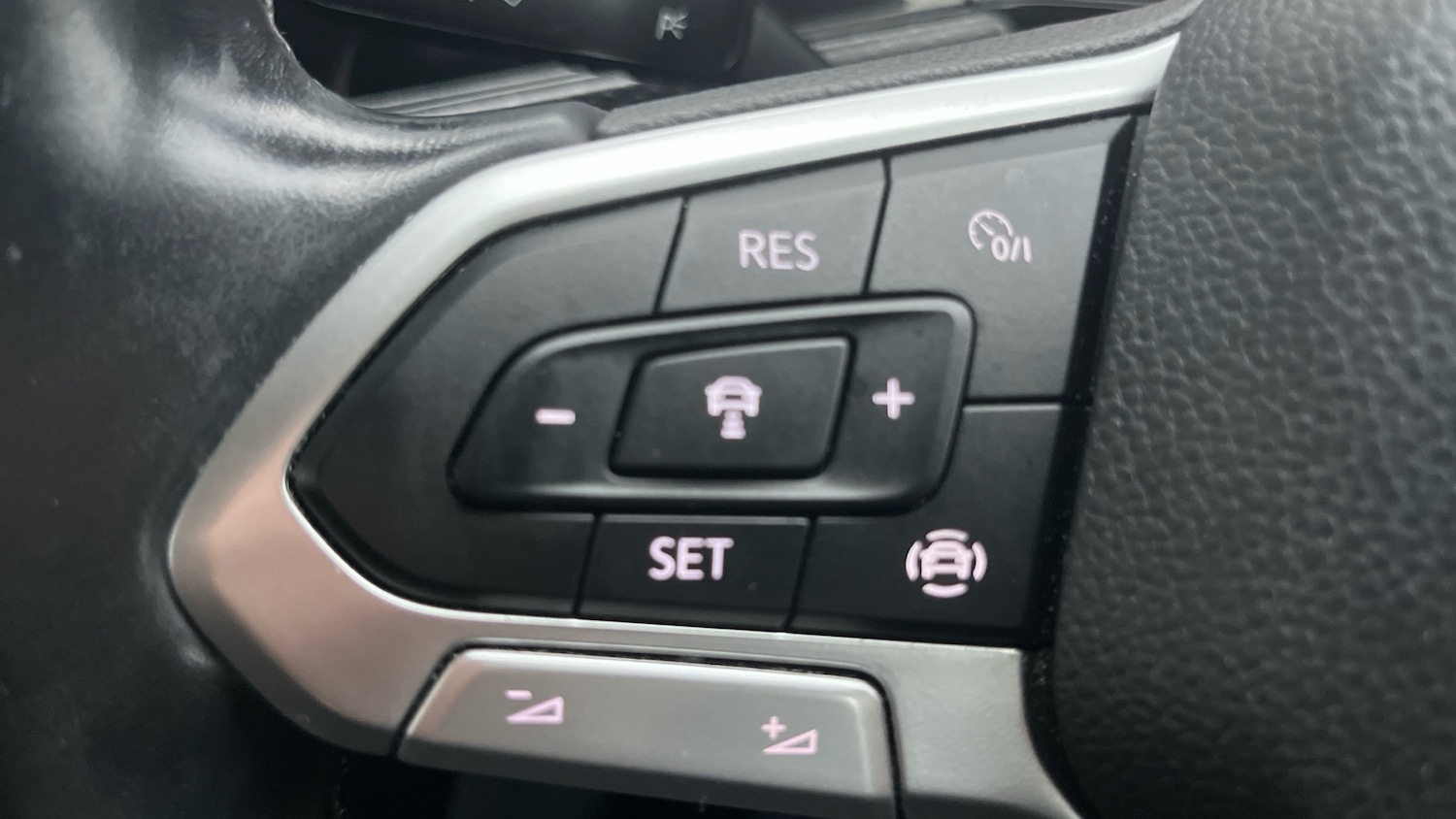 Used Volkswagen T-Cross 2020 for sale - 76891605: Photo 24