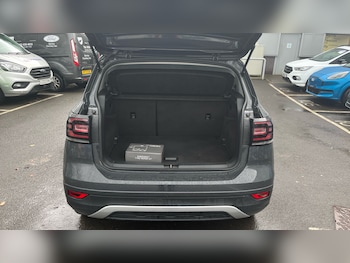 Used Volkswagen T-Cross 2020 for sale - 76891605: Photo