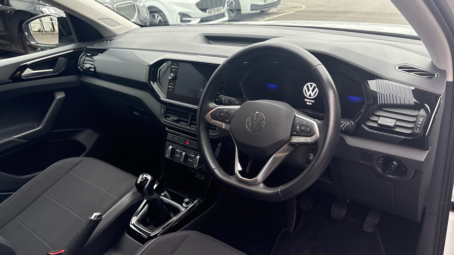 Used Volkswagen T-Cross 2023 for sale - 76784796: Photo 11