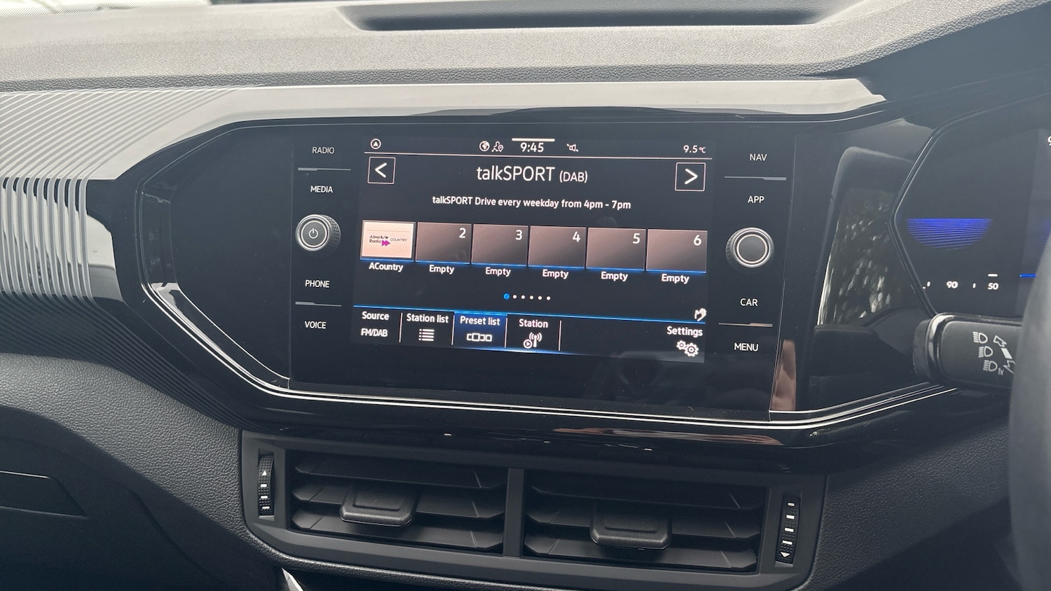 Used Volkswagen T-Cross 2023 for sale - 76784796: Photo 12