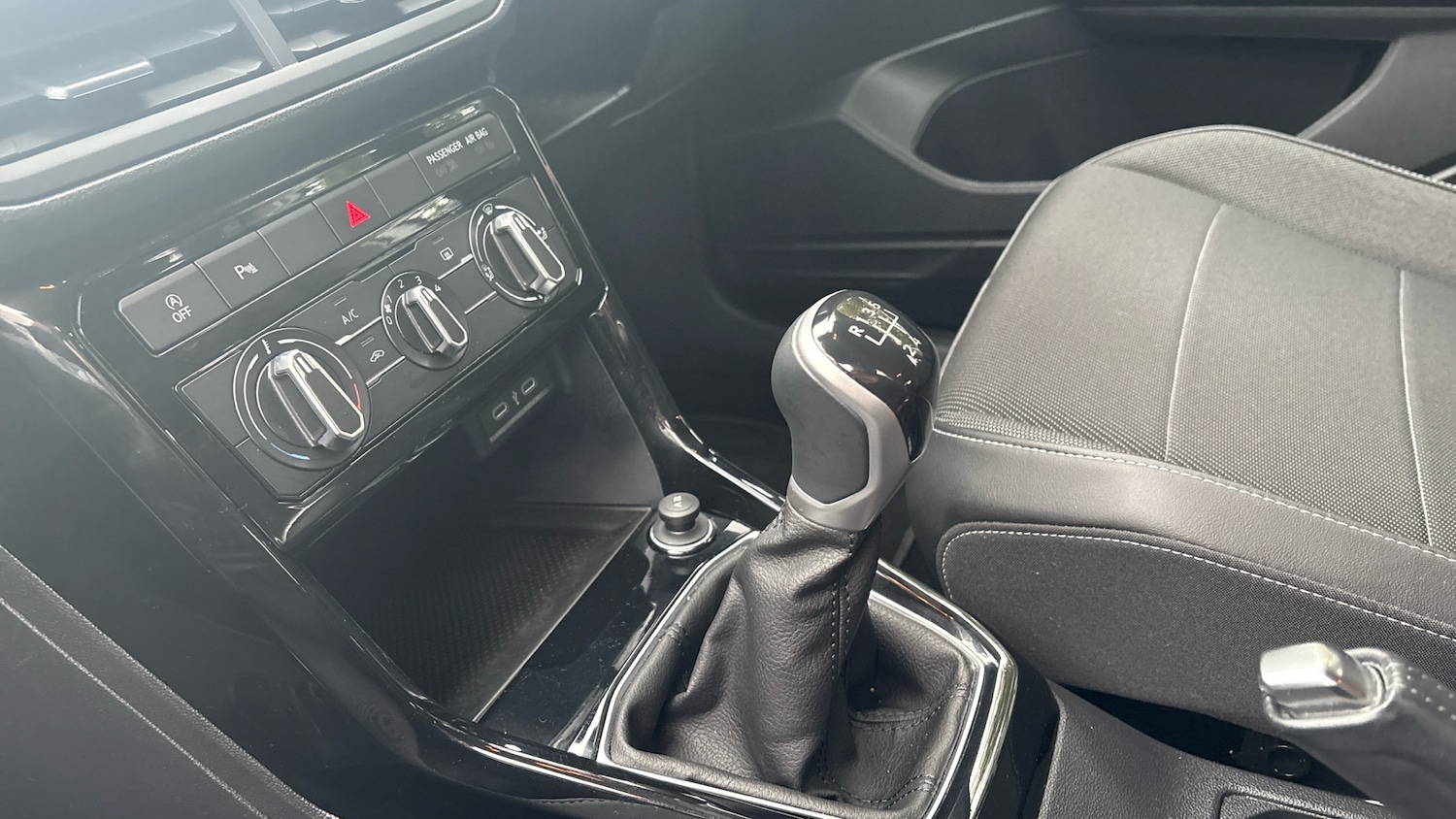 Used Volkswagen T-Cross 2023 for sale - 76784796: Photo 13