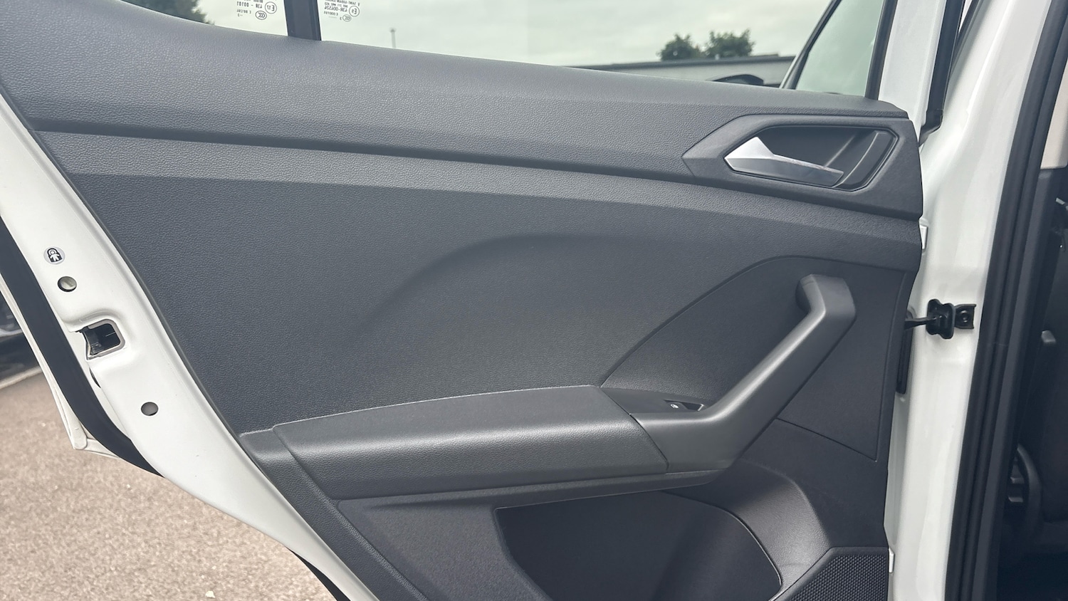 Used Volkswagen T-Cross 2023 for sale - 76784796: Photo 32