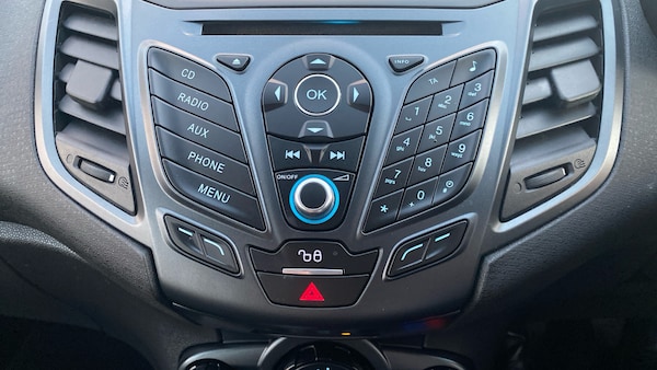 Used Ford Fiesta 2015 for sale - 76249275: Photo 27