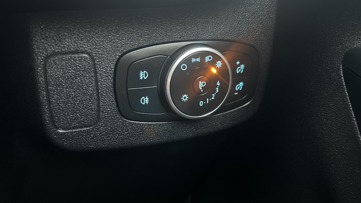 Used Ford Puma 2023 for sale - 77300988: Photo 25