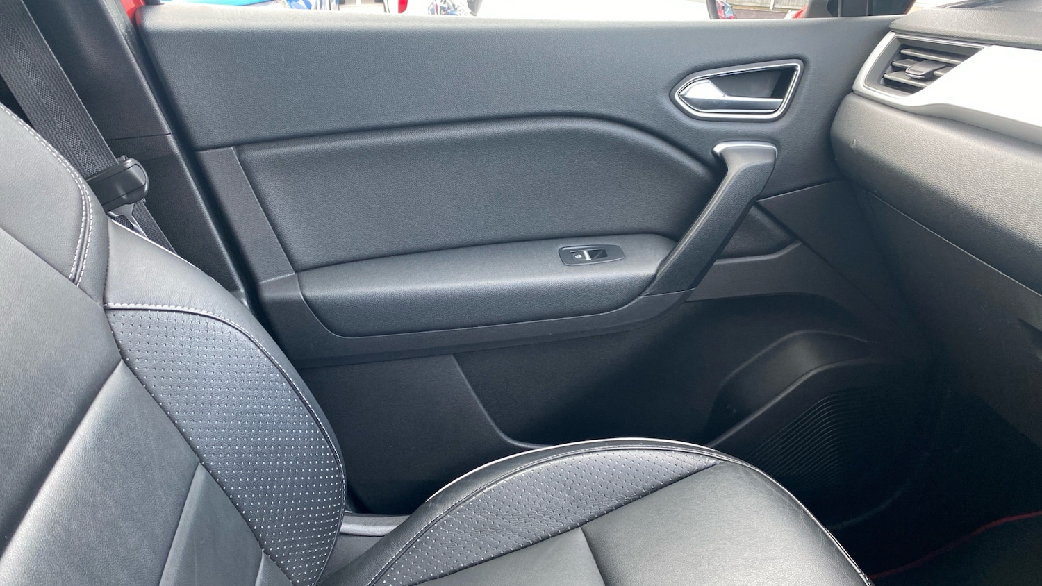 Used Renault Captur 2020 for sale - 76120100: Photo 34