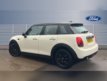 Used MINI Hatch 2019 for sale - 75827539: Photo