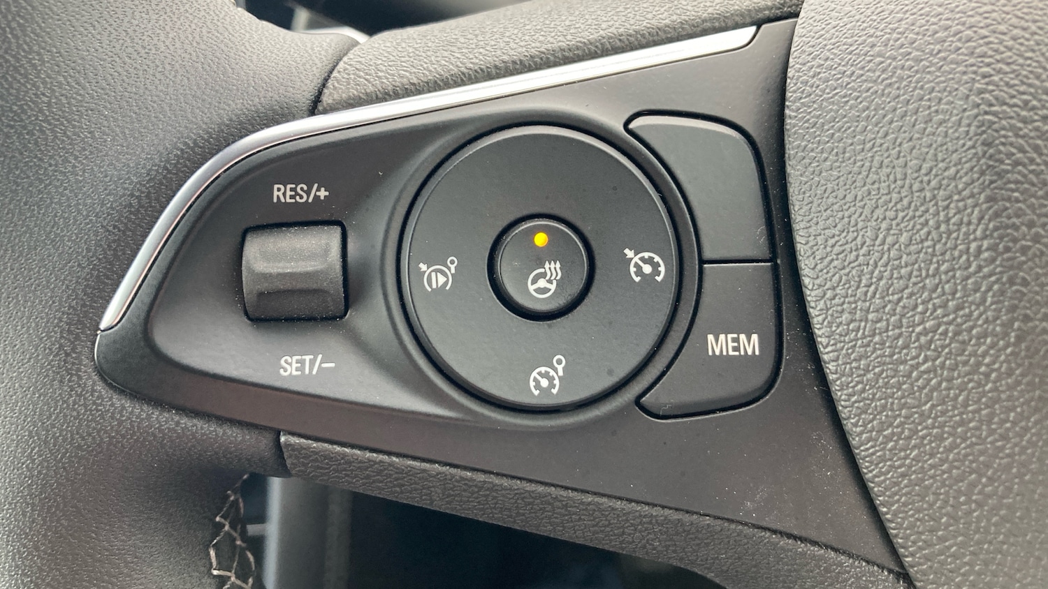 Used Vauxhall Grandland 2024 for sale - 77687902: Photo 32