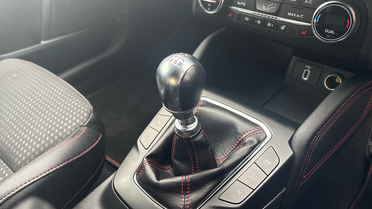 Used Ford Focus 2019 for sale - 76477102: Photo 13