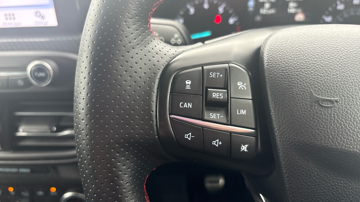 Used Ford Focus 2019 for sale - 76477102: Photo 33