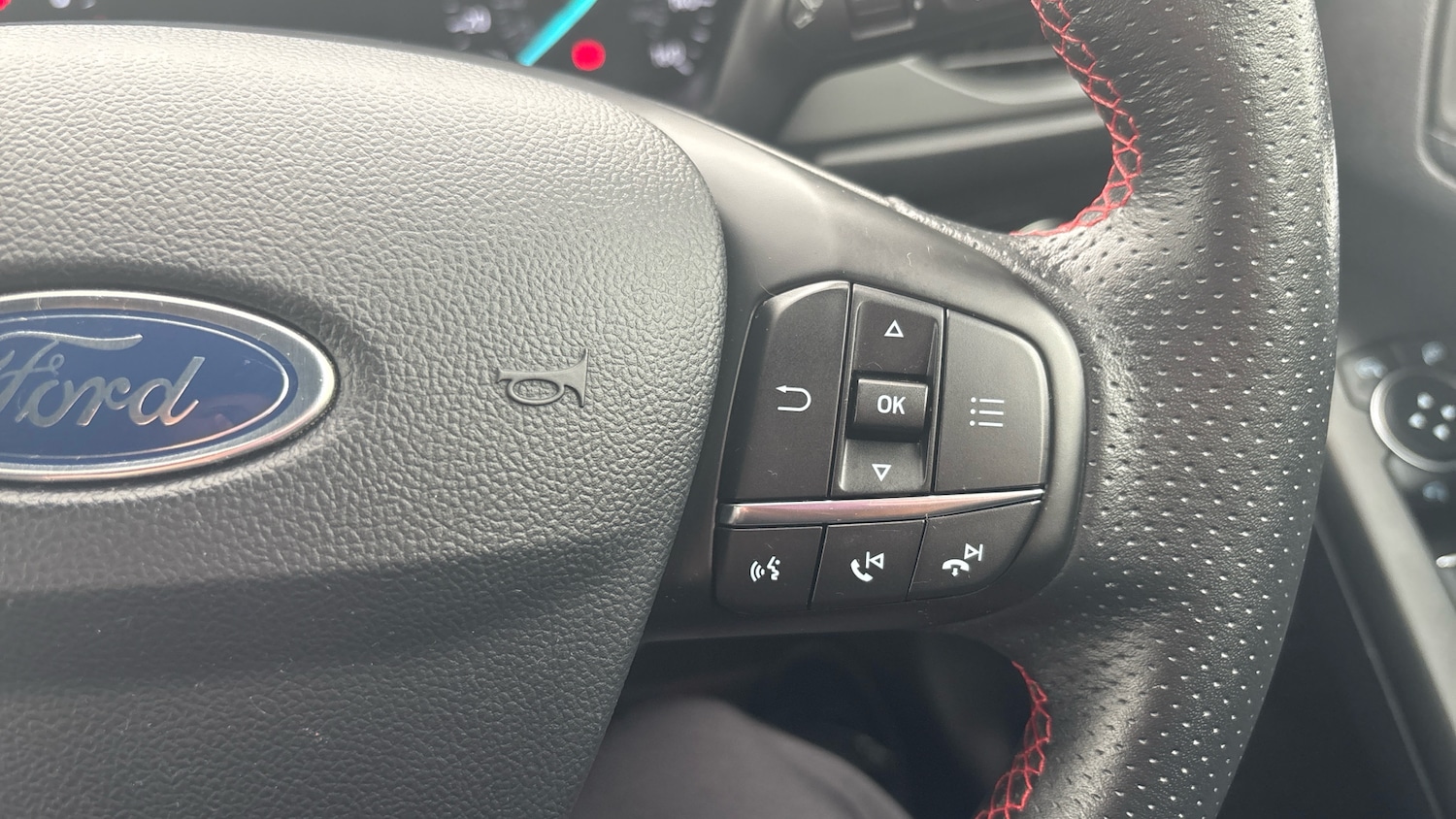 Used Ford Focus 2019 for sale - 76477102: Photo 34