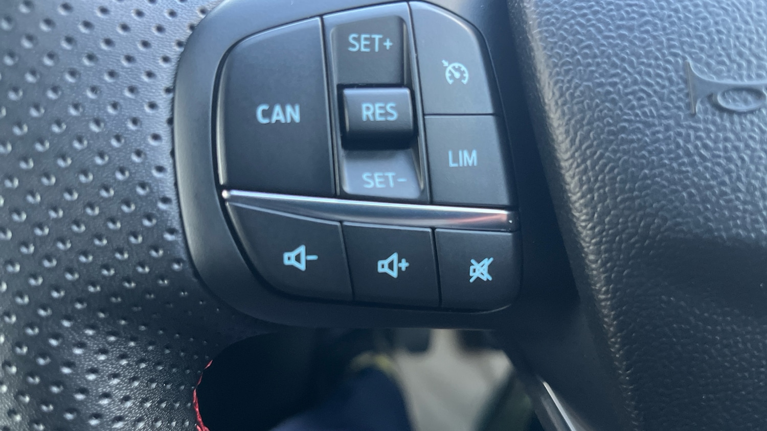 Used Ford Puma 2023 for sale - 77136848: Photo 33