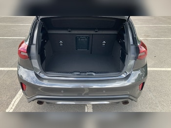 Used Ford Focus 2023 for sale - 79057597: Photo