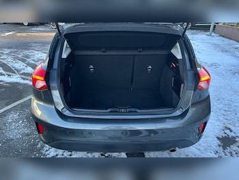 Used Ford Focus 2020 for sale - 76652254: Photo