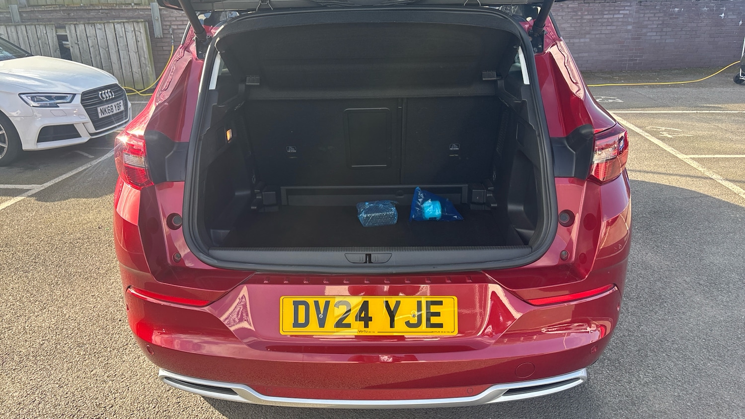 Used Vauxhall Grandland 2024 for sale - 77834210: Photo 4