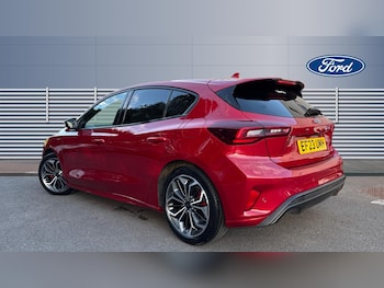 Used Ford Focus 2023 for sale - 76193808: Photo 2