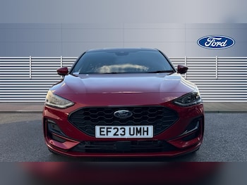 Used Ford Focus 2023 for sale - 76193808: Photo 3