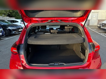 Used Ford Focus 2023 for sale - 76193808: Photo 4