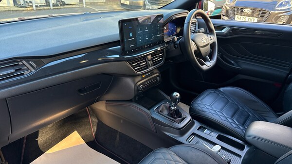 Used Ford Focus 2023 for sale - 76193808: Photo 9