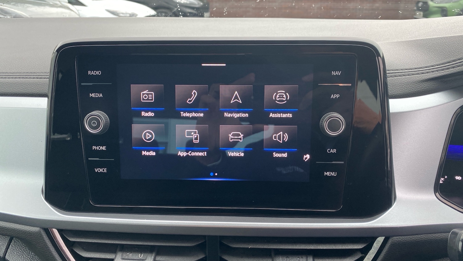 Used Volkswagen T-Roc 2023 for sale - 77005827: Photo 12