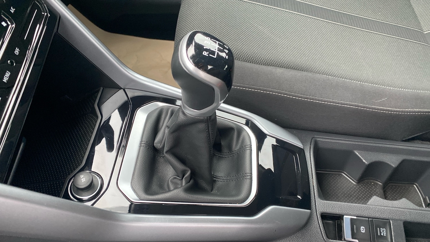 Used Volkswagen T-Roc 2023 for sale - 77005827: Photo 13