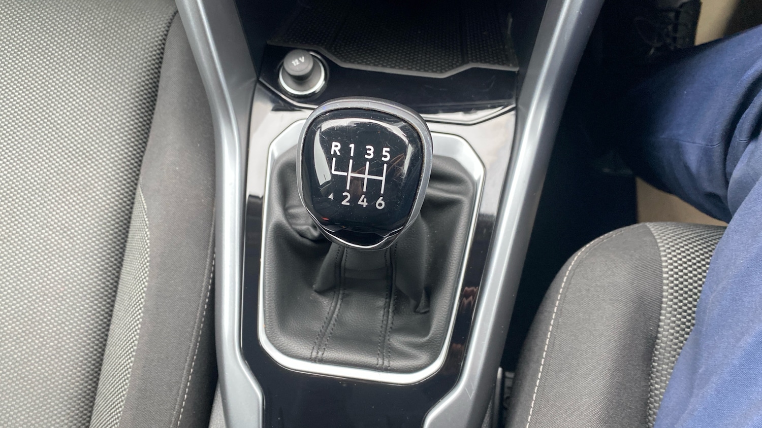 Used Volkswagen T-Roc 2023 for sale - 77005827: Photo 29