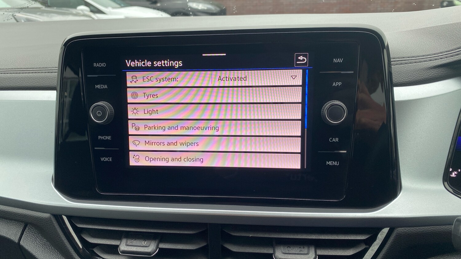 Used Volkswagen T-Roc 2023 for sale - 77005827: Photo 39