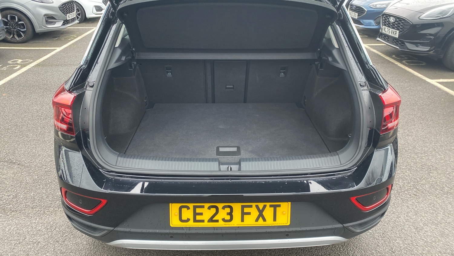 Used Volkswagen T-Roc 2023 for sale - 77005827: Photo 4