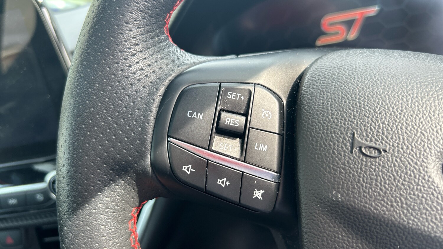 Used Ford Puma 2023 for sale - 78224046: Photo 32