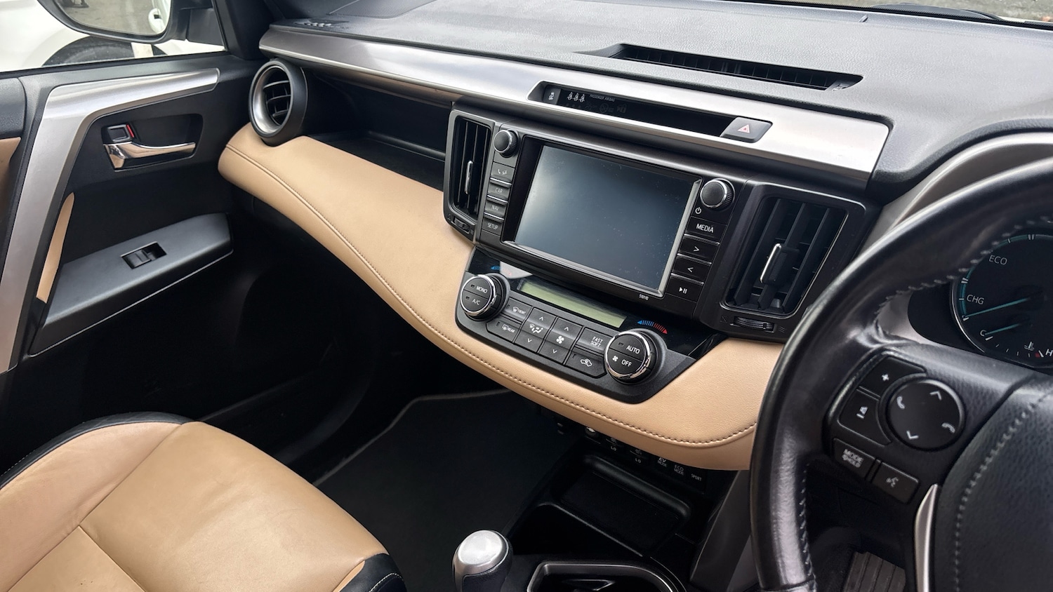 Used Toyota RAV4 2017 for sale - 77403777: Photo 14