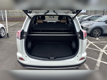 Used Toyota RAV4 2017 for sale - 77403777: Photo