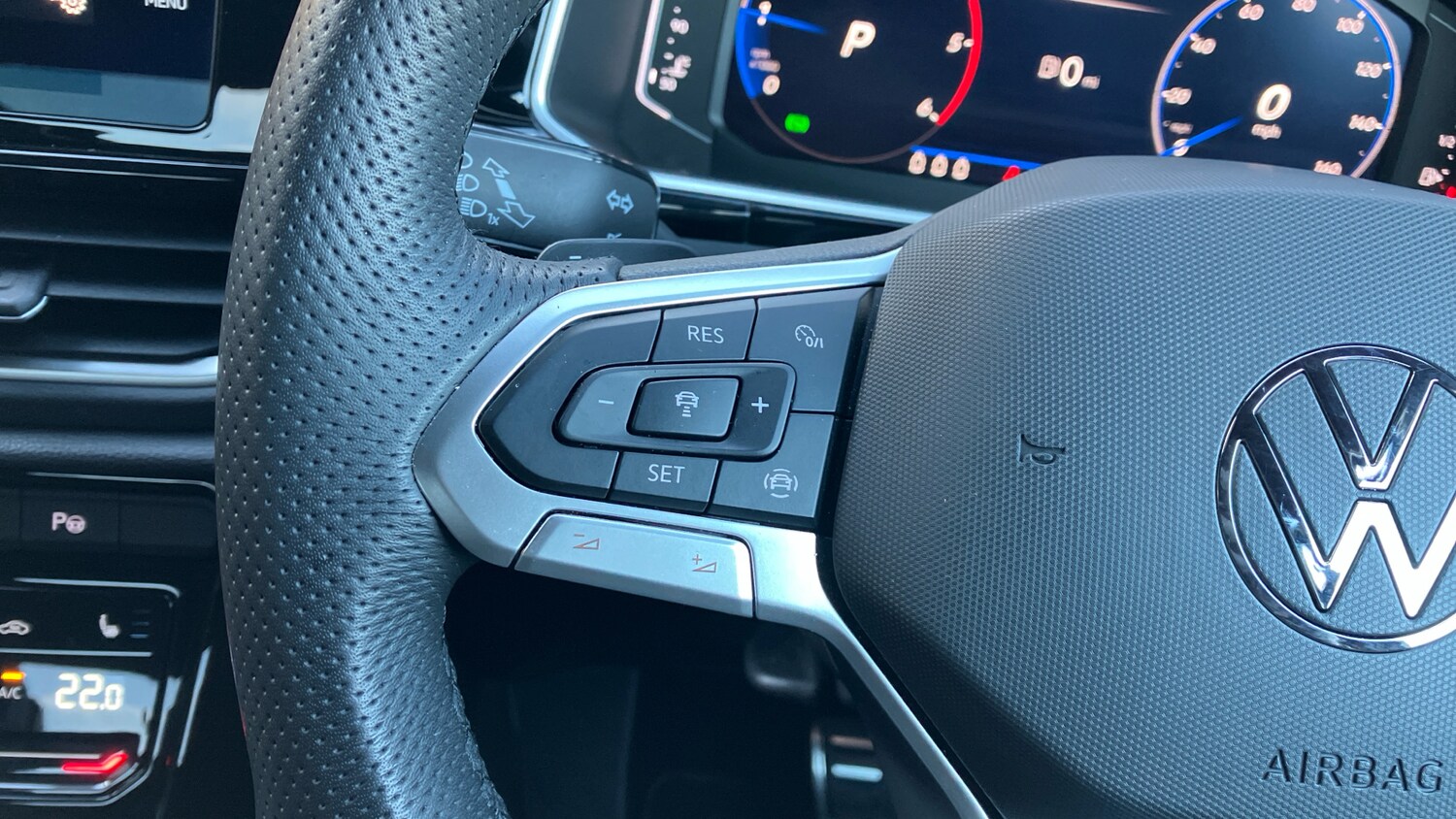 Used Volkswagen T-Roc 2025 for sale - 77591883: Photo 17