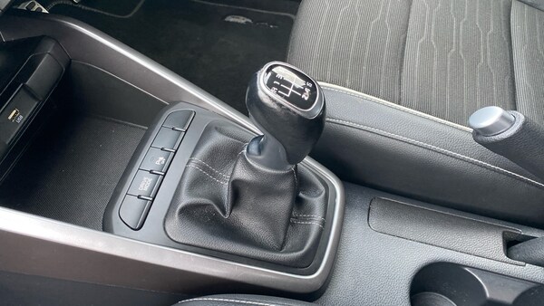 Used Kia Stonic 2021 for sale - 76102815: Photo 13