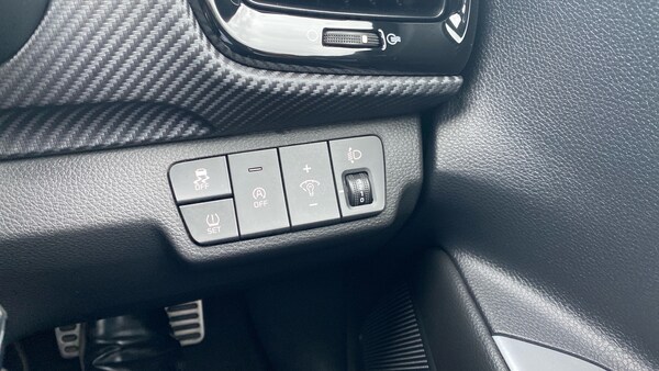 Used Kia Stonic 2021 for sale - 76102815: Photo 28