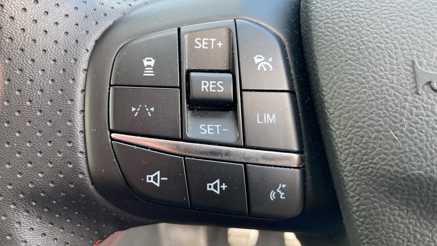 Used Ford Kuga 2025 for sale - 77962116: Photo 21