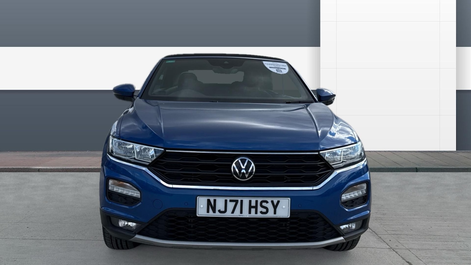 Used Volkswagen T-Roc 2021 for sale - 76332707: Photo 3