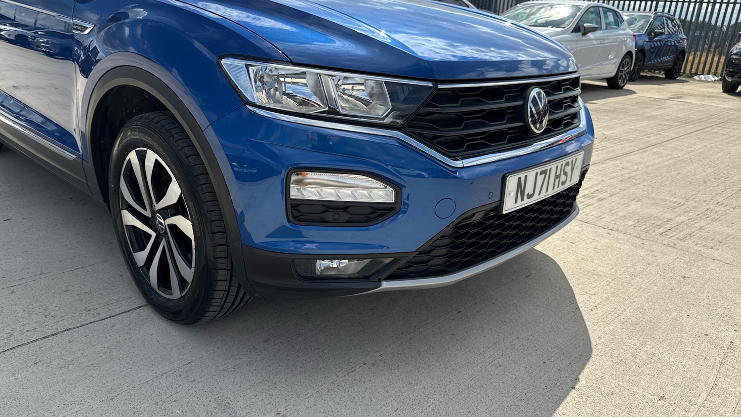 Used Volkswagen T-Roc 2021 for sale - 76332707: Photo 30