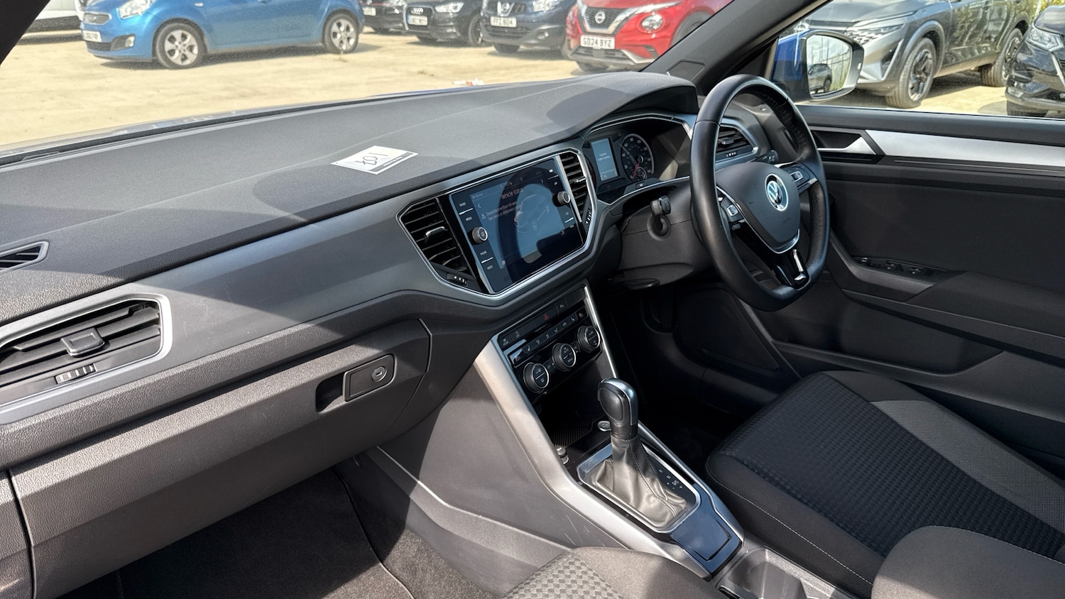 Used Volkswagen T-Roc 2021 for sale - 76332707: Photo 9