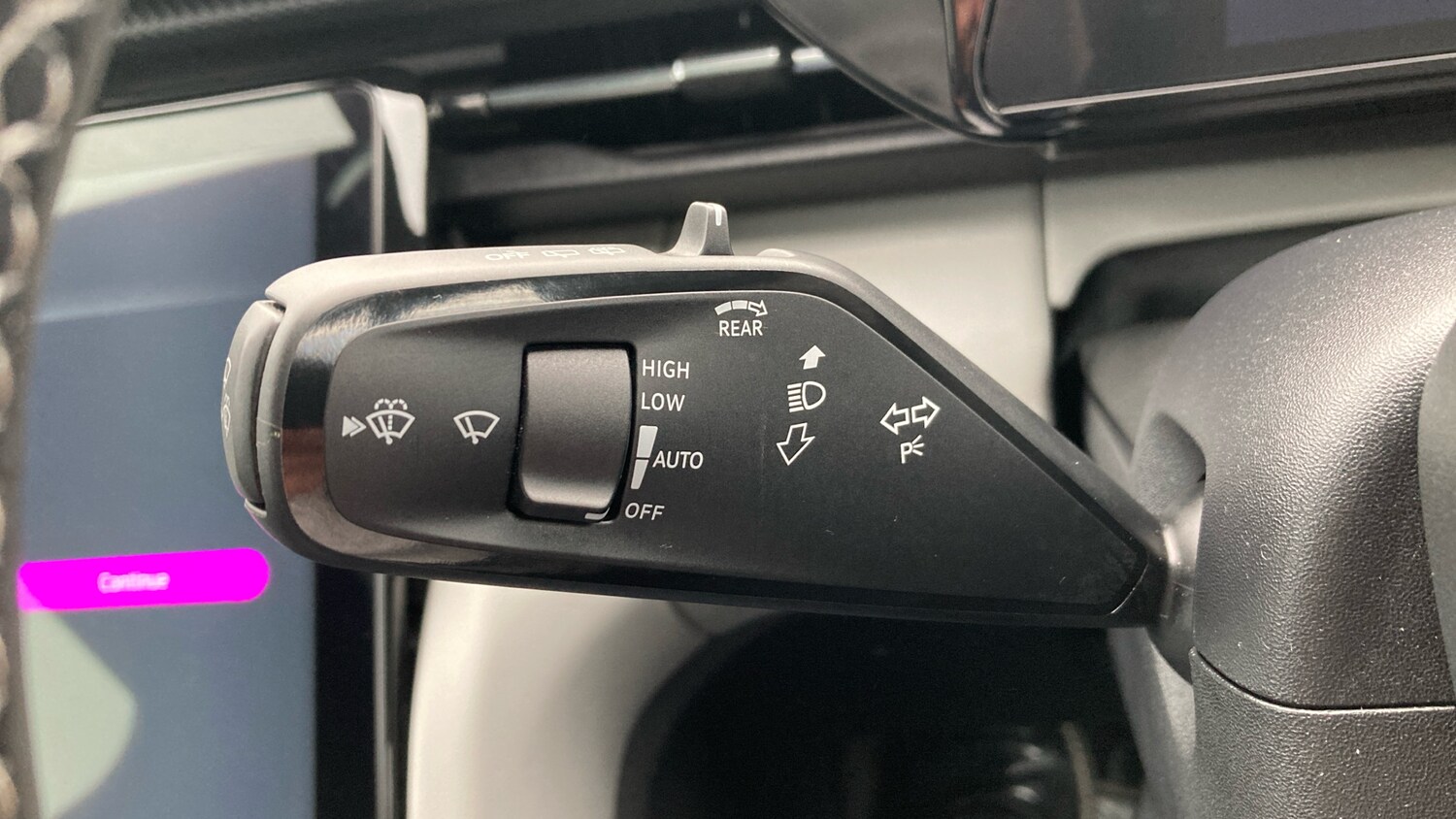 Used Ford Explorer 2024 for sale - 77616090: Photo 30