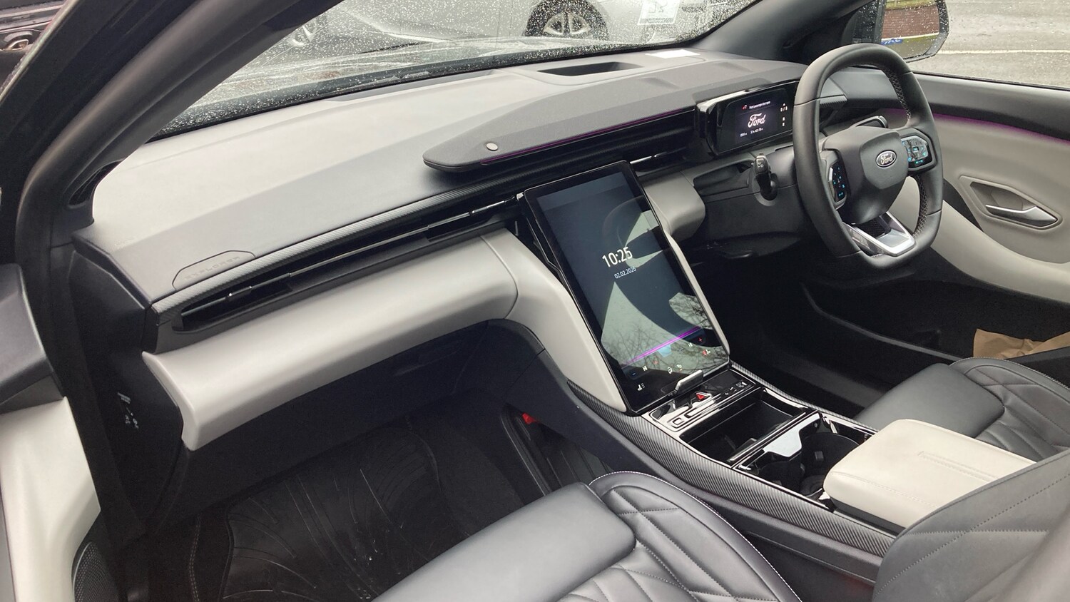 Used Ford Explorer 2024 for sale - 77616090: Photo 9