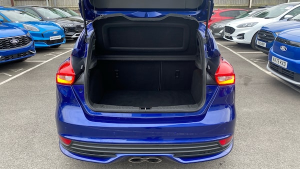 Used Ford Focus 2015 for sale - 76102816: Photo 4