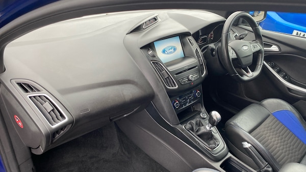 Used Ford Focus 2015 for sale - 76102816: Photo 9