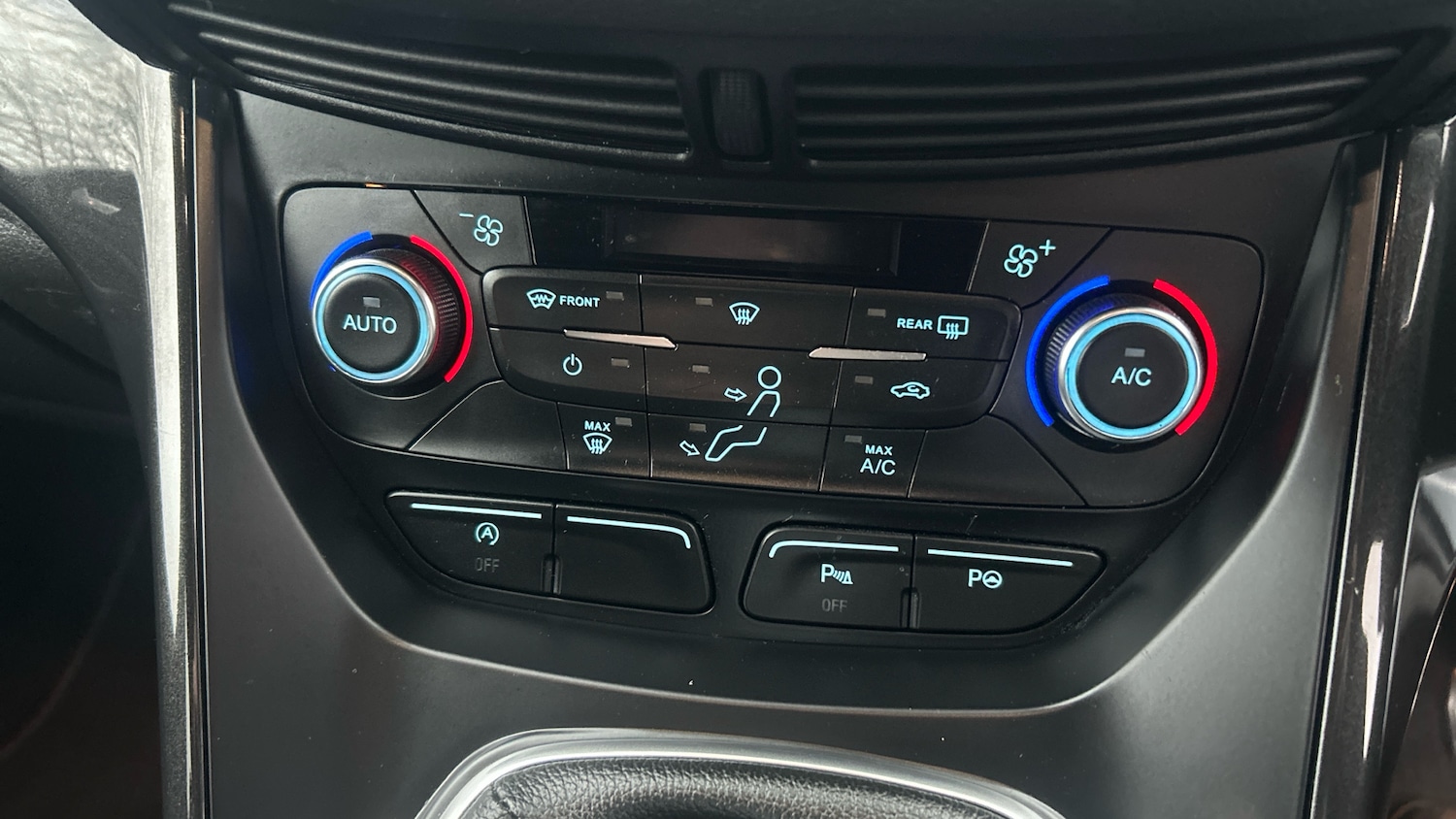 Used Ford Kuga 2019 for sale - 76922343: Photo 30