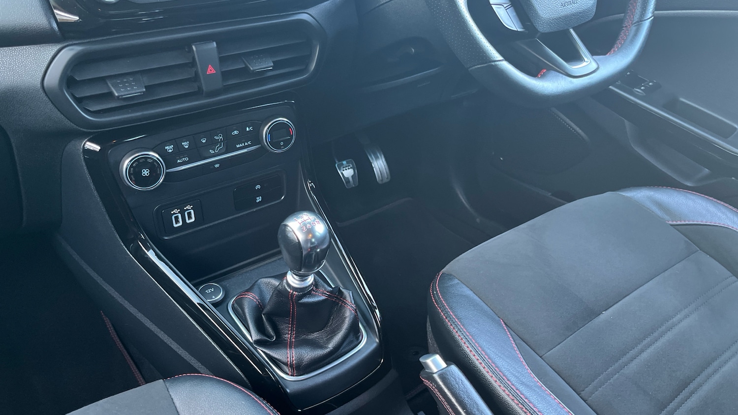 Used Ford Ecosport 2018 for sale - 76877339: Photo 13