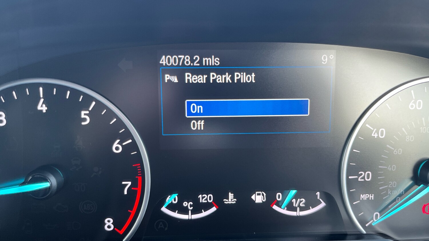 Used Ford Ecosport 2018 for sale - 76877339: Photo 23