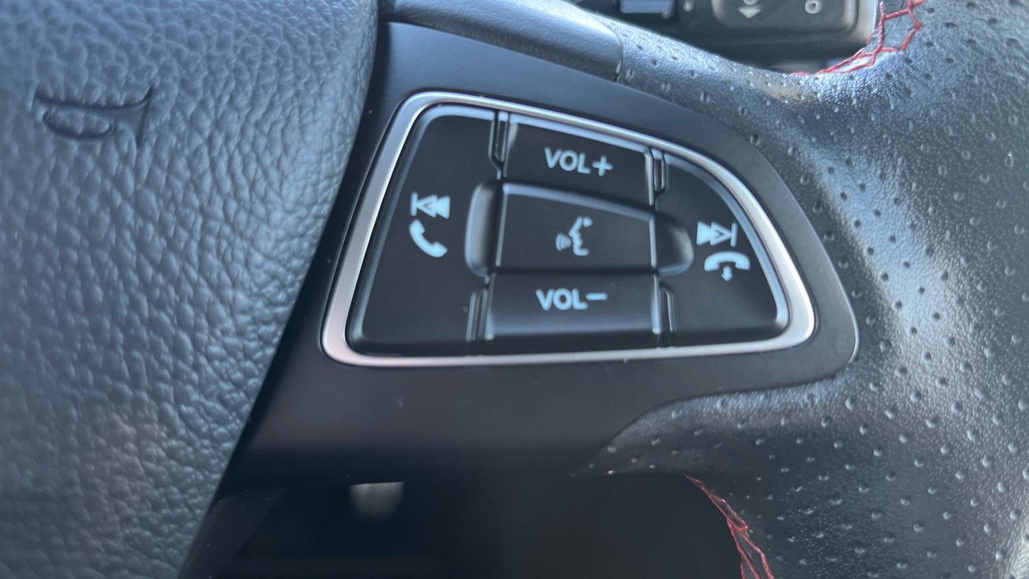 Used Ford Ecosport 2018 for sale - 76877339: Photo 28