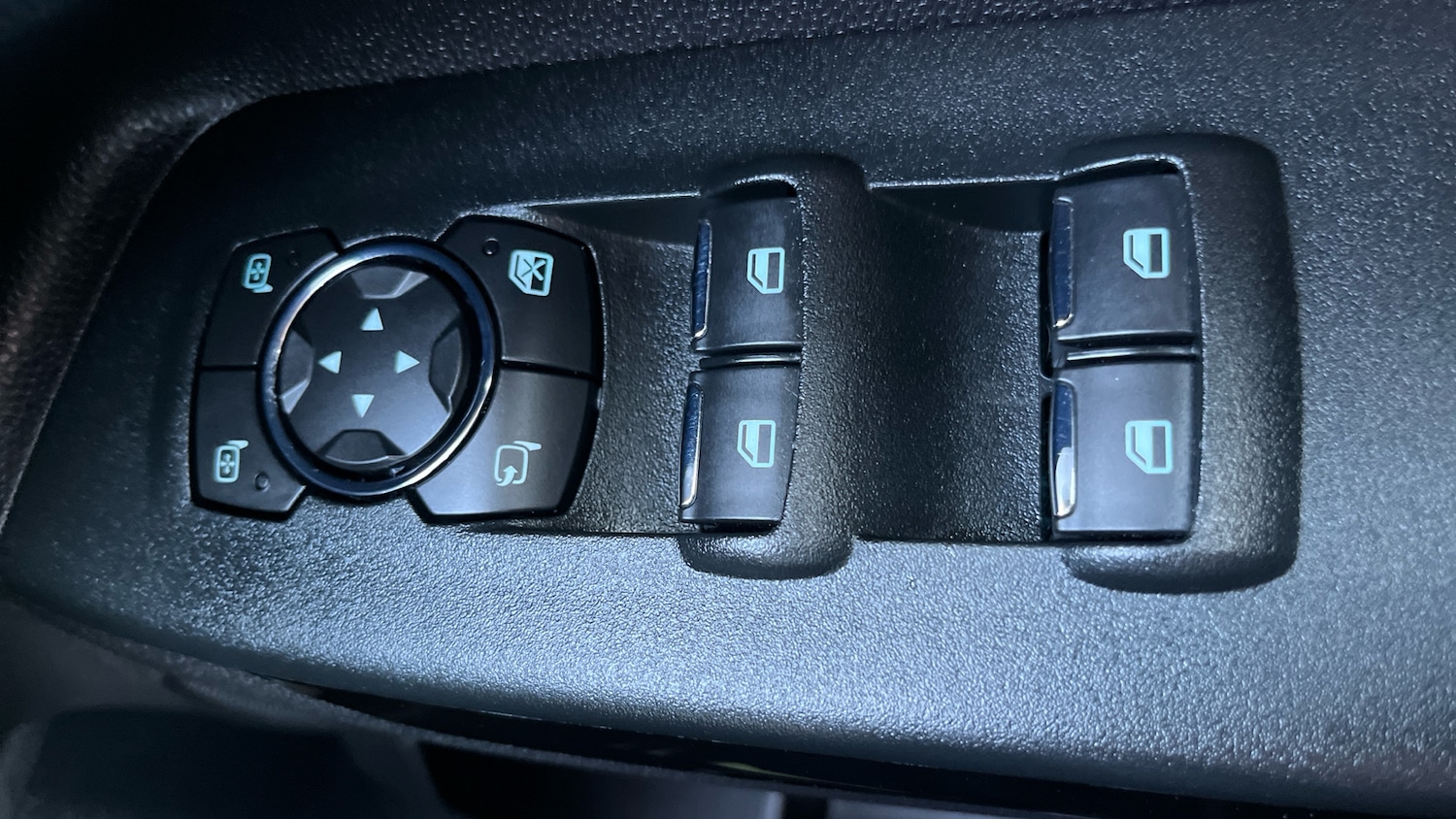 Used Ford Ecosport 2018 for sale - 76877339: Photo 29