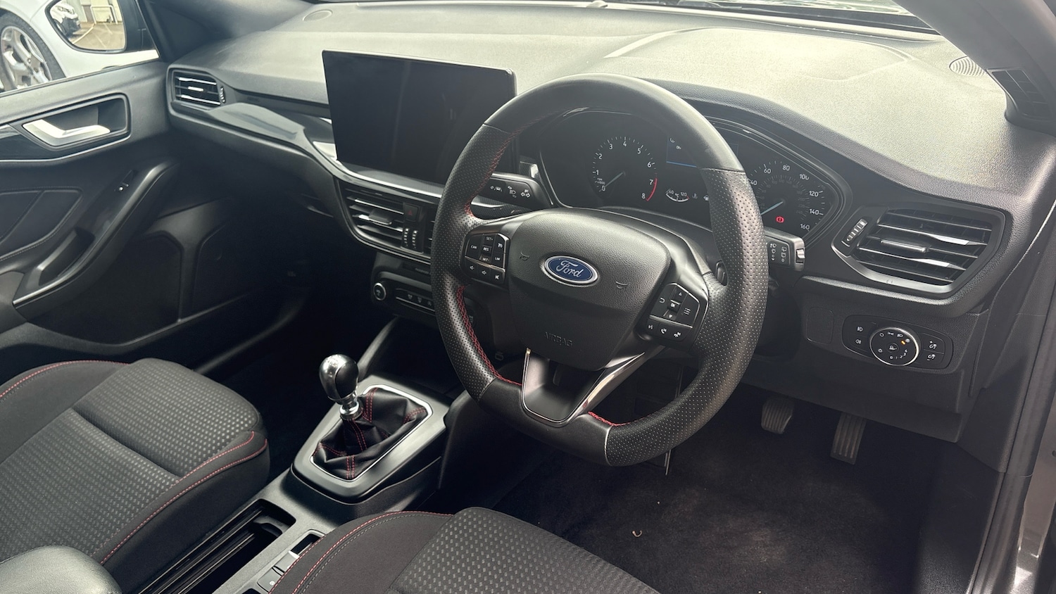 Used Ford Focus 2023 for sale - 77830354: Photo 11